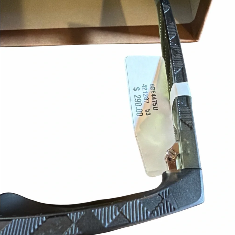 NWT Burberry Men’s BE4475U Matte Green Sunglasses – 3D Check Detail - Picture 6 of 6